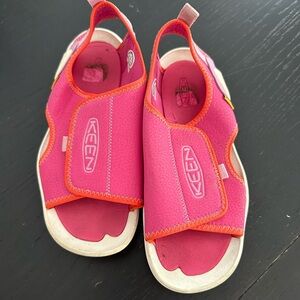Girls Keen Sandals size 2